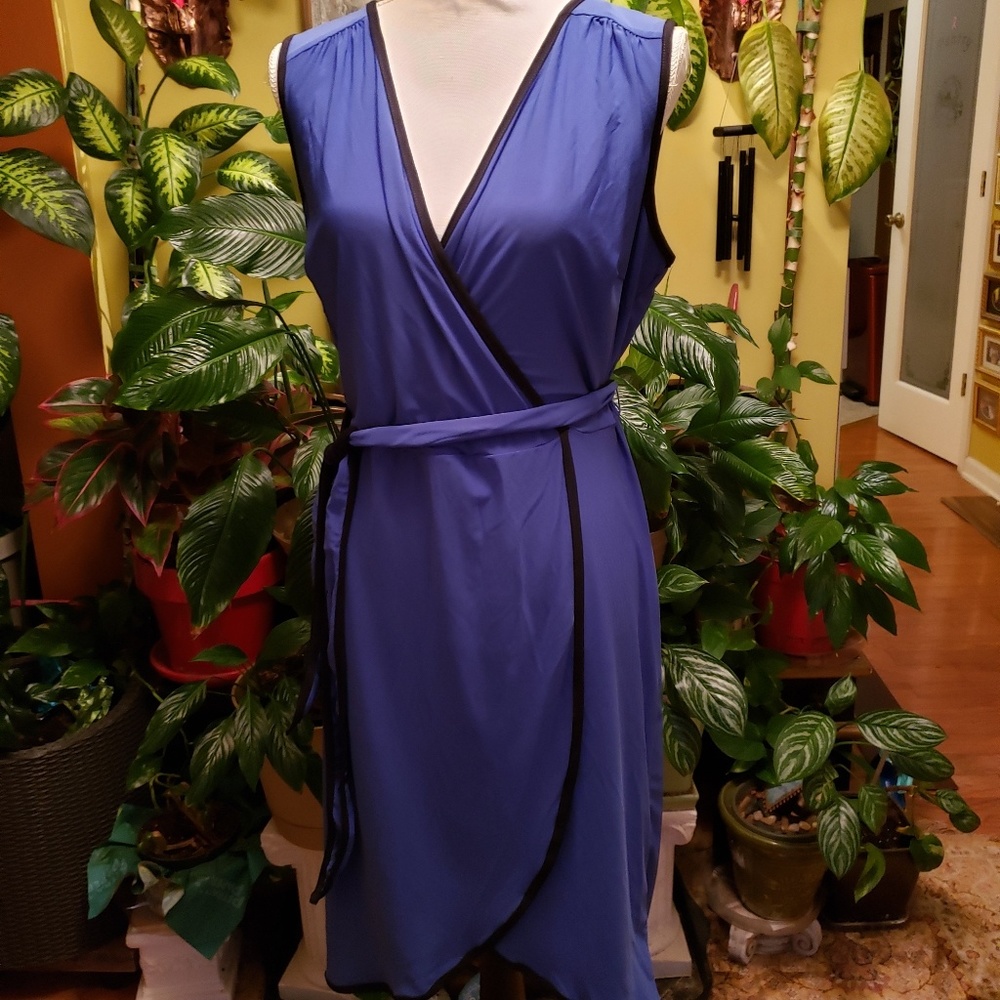 NWT Love Squared Wrap Dress Size 1X NWT